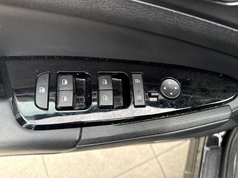 Used 2025 Kia Sportage EX AWD/4WD image 12