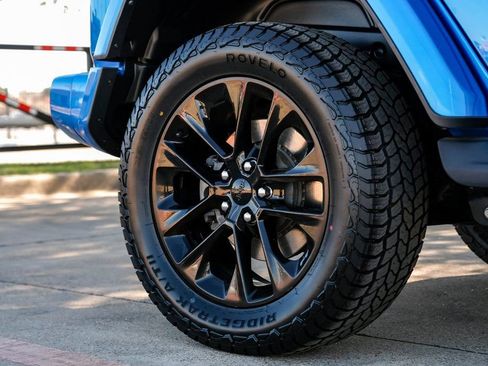 Used 2021 Jeep Wrangler Unlimited Sahara image 64