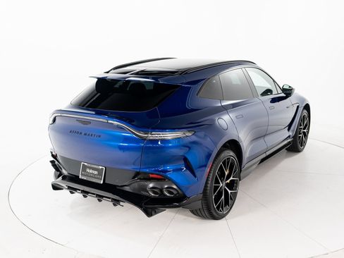 Used 2025 Aston Martin DBX 707 image 5
