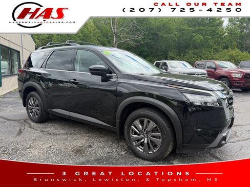 Used 2023 Nissan Pathfinder SV w/ Cargo Package AWD/4WD image 8