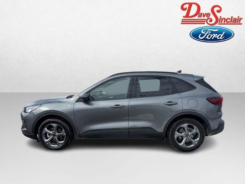 Used 2025 Ford Escape ST-Line FWD image 10