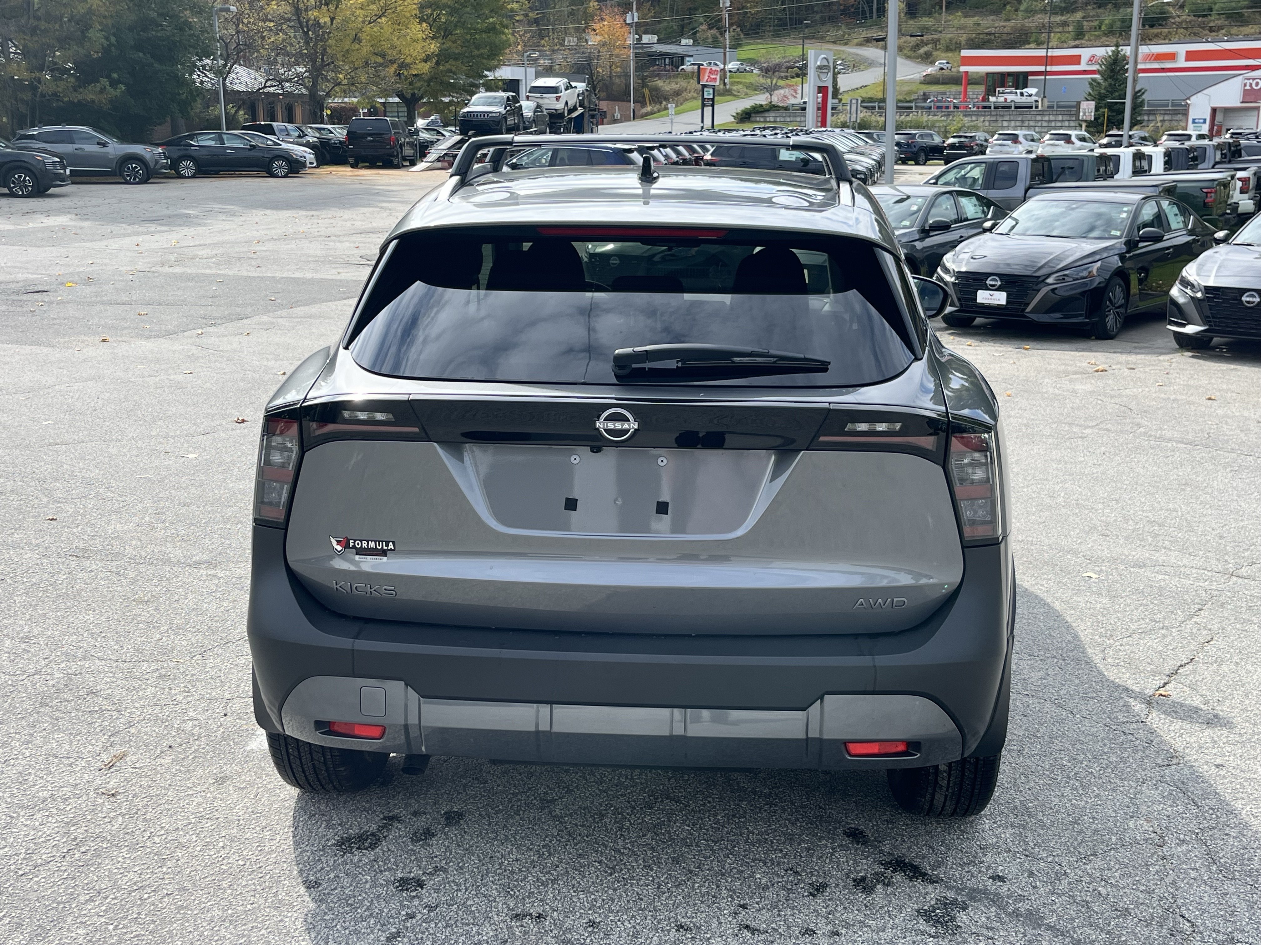 New 2027 Nissan Kicks SV AWD/4WD image 6