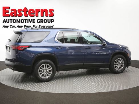 Used 2023 Chevrolet Traverse LT AWD/4WD image 43