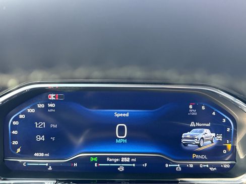 Used 2024 Chevrolet Silverado 1500 RST image 5