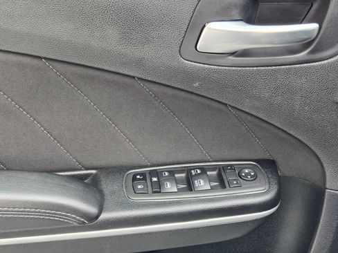 Used 2023 Dodge Charger SXT RWD image 21