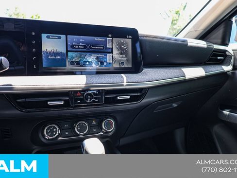 Used 2025 Nissan Kicks SV FWD image 30