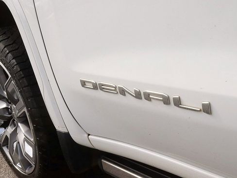 Used 2022 GMC Sierra 1500 Denali w/ Denali Reserve Package image 11