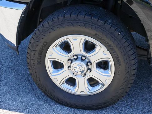 Used 2015 RAM 2500 Limited AWD/4WD image 31