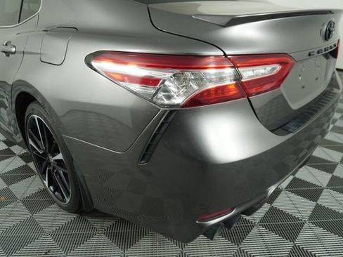 Used 2020 Toyota Camry XSE image 11