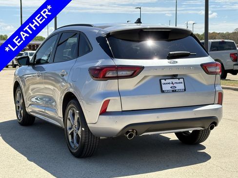 Used 2024 Ford Escape ST-Line w/ Tech Pack #1 FWD image 6