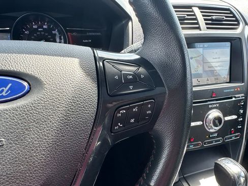 Used 2018 Ford Explorer Sport AWD/4WD image 19