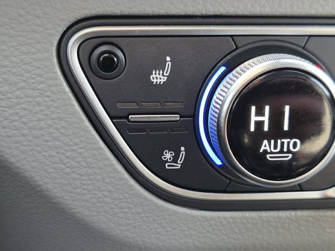 Used 2021 Audi Q5 Premium Plus w/ Premium Plus Package image 25