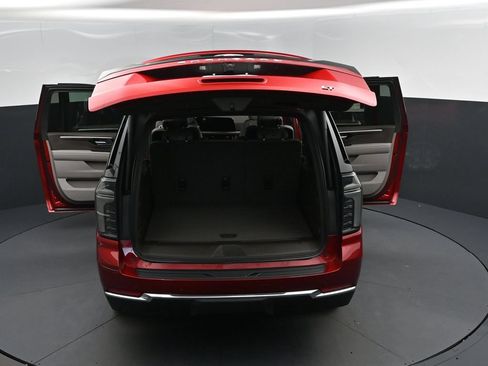New 2026 Chevrolet Suburban LT w/ Comfort Package RWD image 48