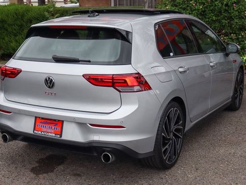Used 2024 Volkswagen GTI Autobahn image 9