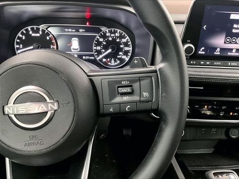 Used 2023 Nissan Rogue S AWD/4WD image 24