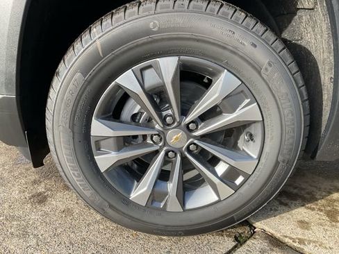 New 2026 Chevrolet Equinox LT image 11