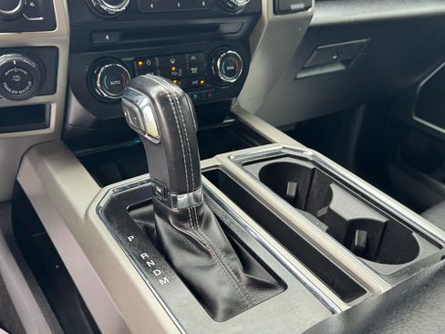 Used 2018 Ford F150 Lariat AWD/4WD image 19