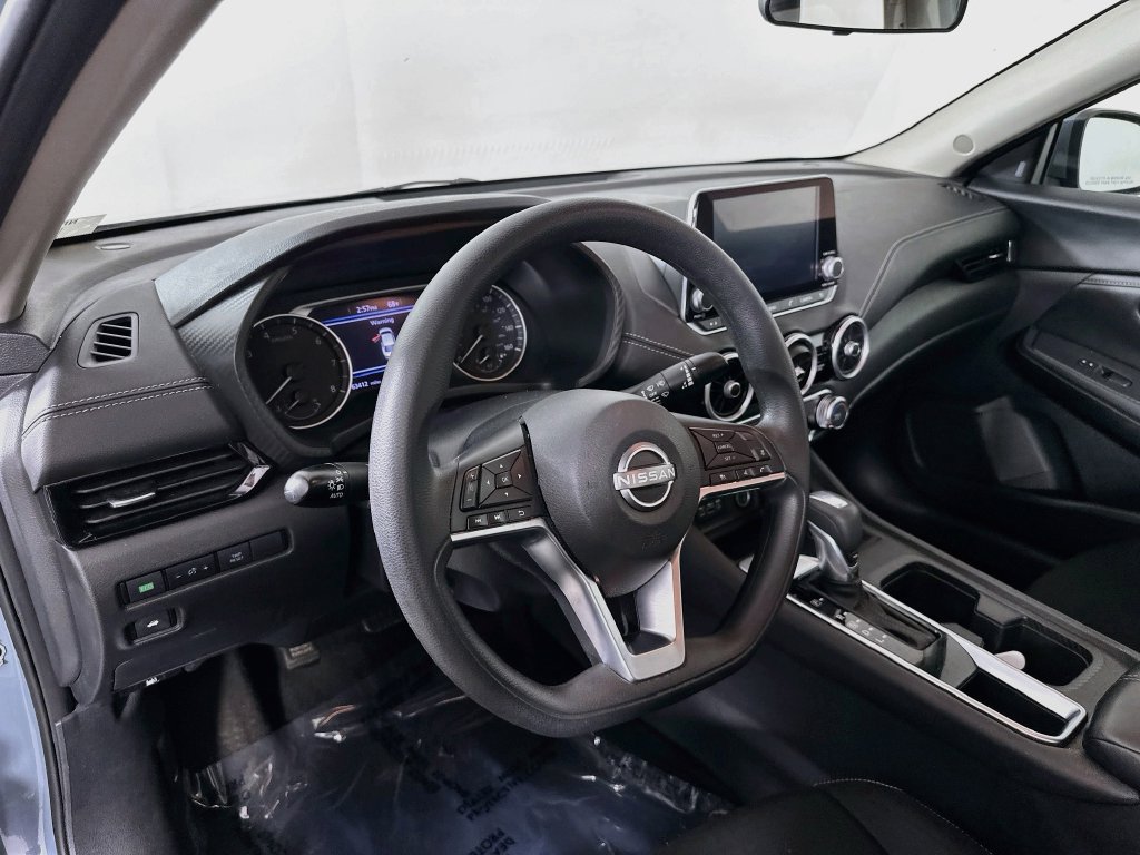 Used 2024 Nissan Sentra SV FWD image 14