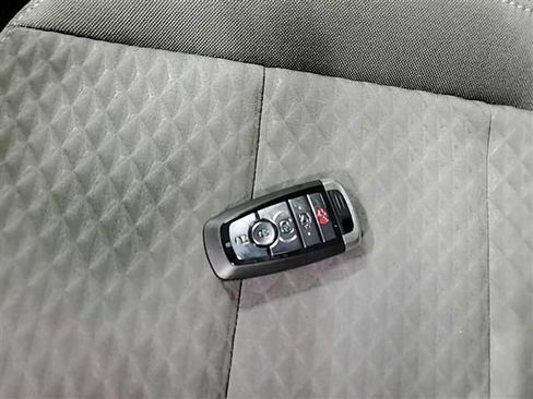 Used 2022 Ford Escape SE w/ Convenience Package FWD image 9