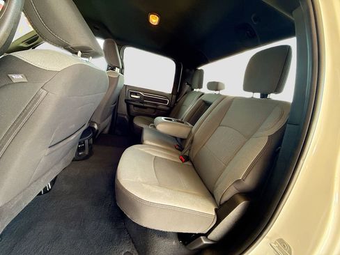 Used 2024 RAM 2500 Big Horn image 24