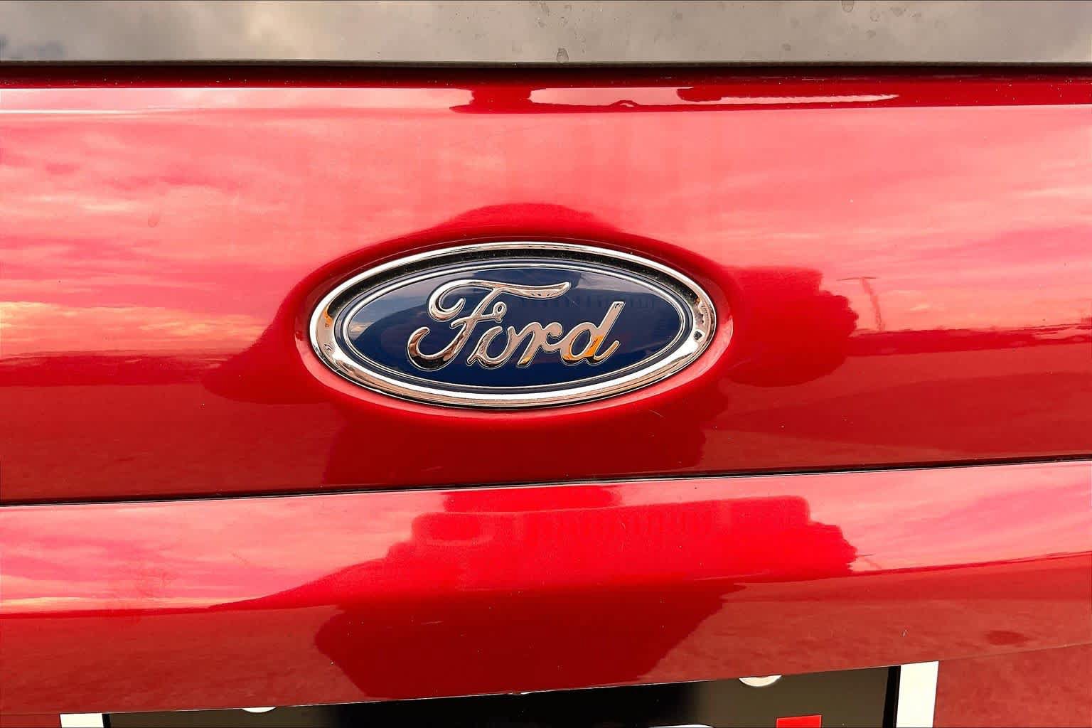 Used 2021 Ford EcoSport SE w/ SE Convenience Package FWD image 30