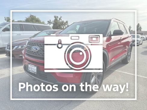 Certified 2023 Ford Explorer XLT w/ Equipment Group 202A RWD image 1