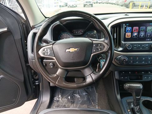 Used 2017 Chevrolet Colorado Z71 AWD/4WD image 13