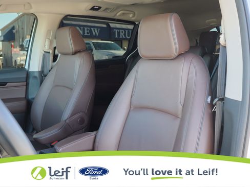 Used 2025 Honda Odyssey Touring image 14