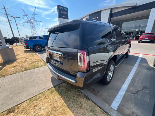 Used 2019 GMC Yukon XL Denali AWD/4WD image 4