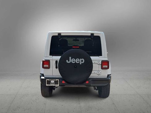 Used 2021 Jeep Wrangler Unlimited Sahara image 7