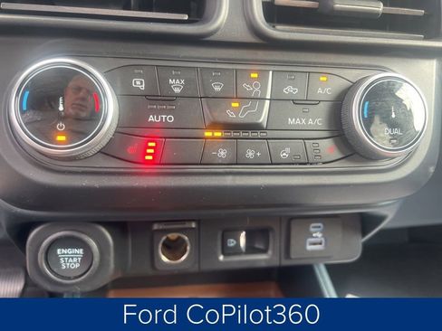 Used 2022 Ford Maverick Lariat w/ Lariat Luxury Package image 19