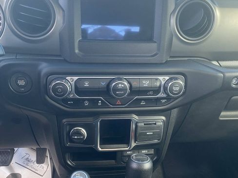 Used 2023 Jeep Gladiator Sport w/ Trailer Tow Package AWD/4WD image 8