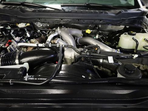 Used 2024 Ford F350 XLT w/ FX4 Off-Road Package image 32