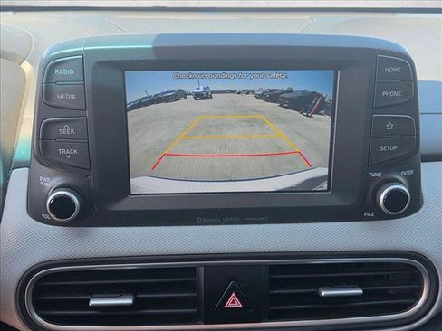 Used 2018 Hyundai Kona Limited FWD image 13