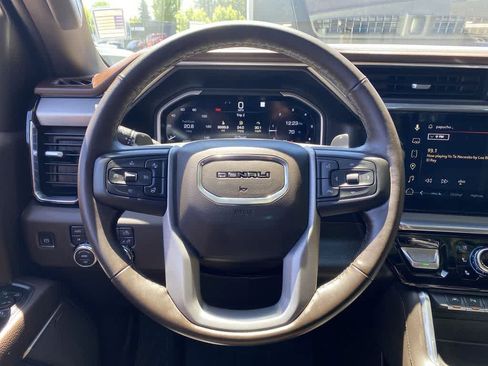Used 2023 GMC Sierra 1500 Denali AWD/4WD image 19