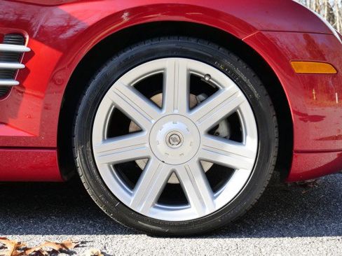 Used 2006 Chrysler Crossfire Limited image 33