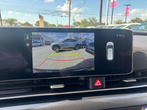 Used 2026 Kia Carnival FWD image 24