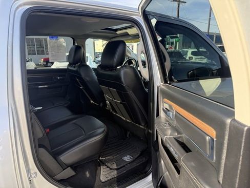 Used 2017 RAM 1500 Laramie w/ Convenience Group image 12