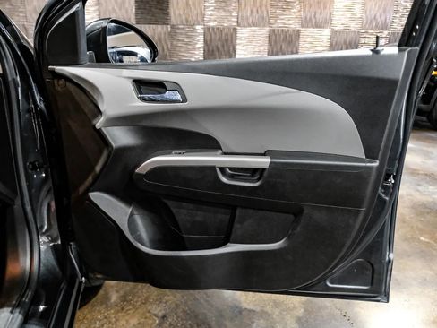 Used 2019 Chevrolet Sonic Premier FWD image 42