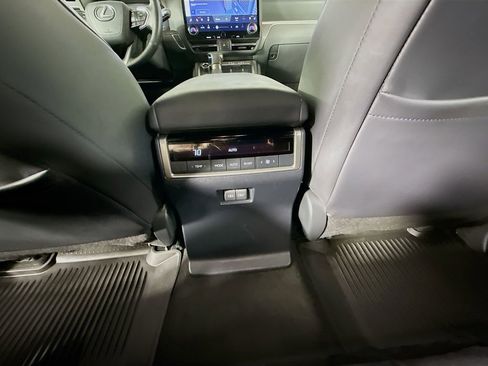 Certified 2025 Lexus GX 550 w/ Accessory Package (2T) AWD/4WD image 27