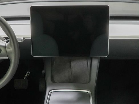 Used 2023 Tesla Model Y Long Range AWD/4WD image 27