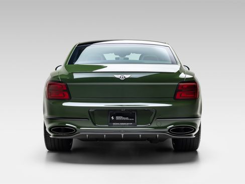 Used 2024 Bentley Flying Spur W12 AWD/4WD image 5