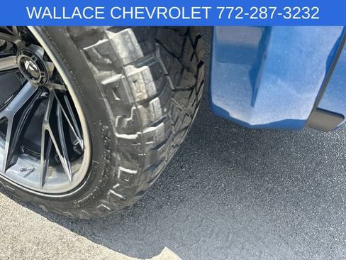Used 2023 Chevrolet Silverado 1500 RST AWD/4WD image 10