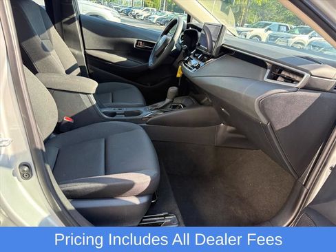 Used 2024 Toyota Corolla LE FWD image 17