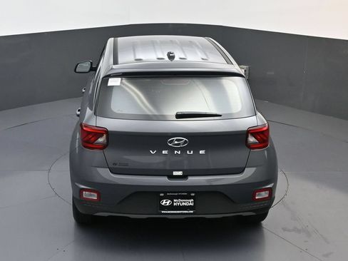 Certified 2026 Hyundai Venue SE FWD image 17
