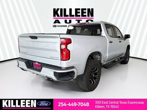 Used 2019 Chevrolet Silverado 1500 Custom w/ Custom Convenience Package RWD image 9