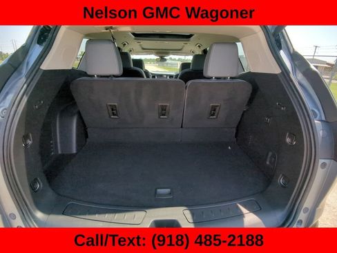 Used 2021 Buick Enclave Premium w/ Sun and Sites Package FWD image 18
