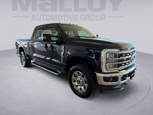 Used 2023 Ford F350 Lariat w/ Chrome Package image 7