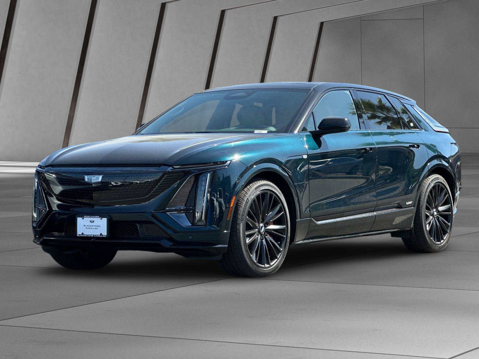 Used 2026 Cadillac Lyriq V AWD/4WD image 8