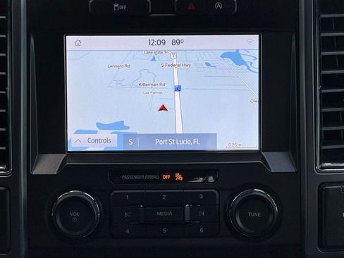 Used 2019 Ford F150 XLT w/ Equipment Group 302A Luxury RWD image 14